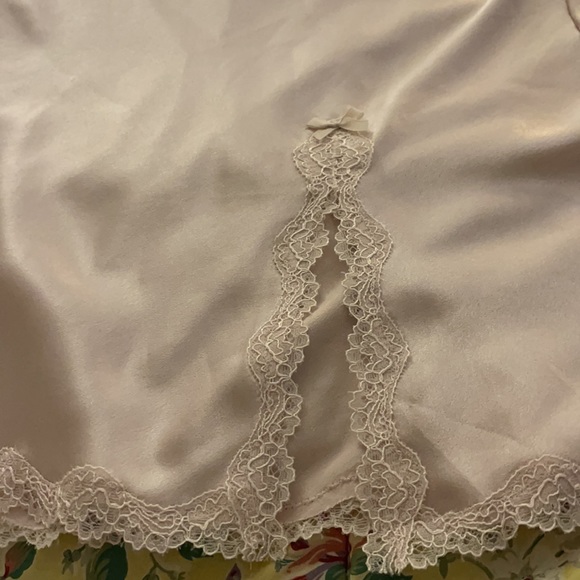 NWOT Vintage Victoria Secret silky soft lace detail slip dress - Picture 7 of 8